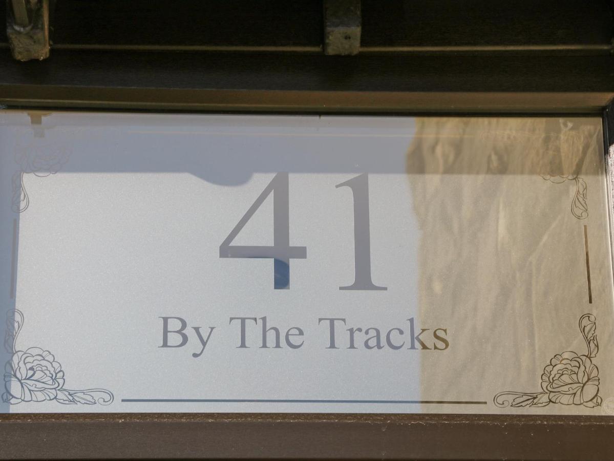 By The Tracks Villa Buxton  Bagian luar foto